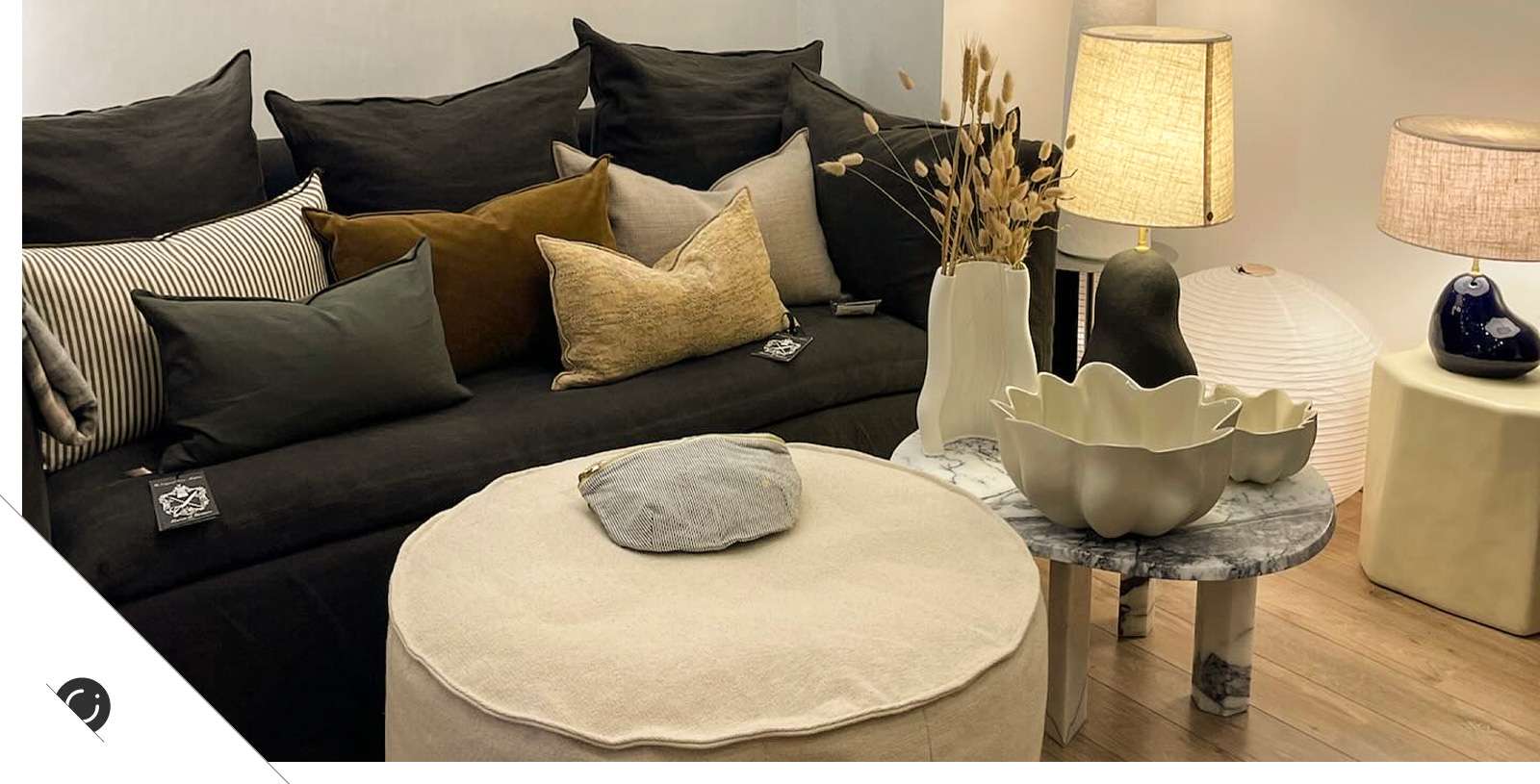 RVE Décoration, c’est avant tout une boutique chaleureuse et inspirante, dédiée à l’univers de la maison. RVE Décoration, c’est avant tout une boutique chaleureuse et inspirante, dédiée à l’univers de la maison.